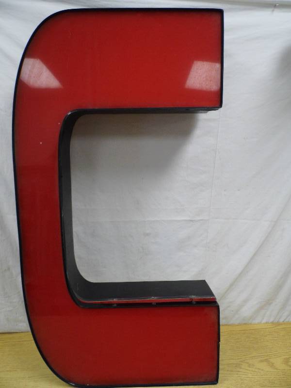 lot 79 image: LED Light Can - C