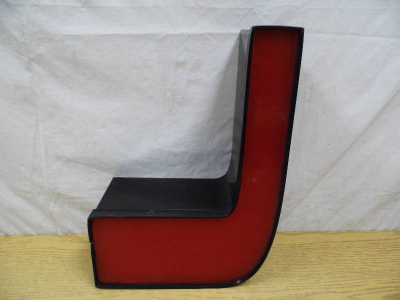lot 81 image: LED Light Can - J