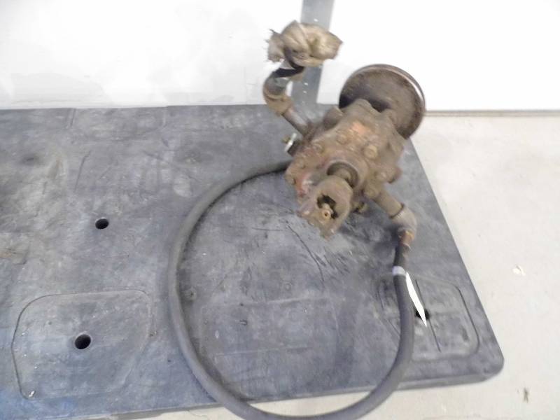 lot 103 image: Hydraulic Pump