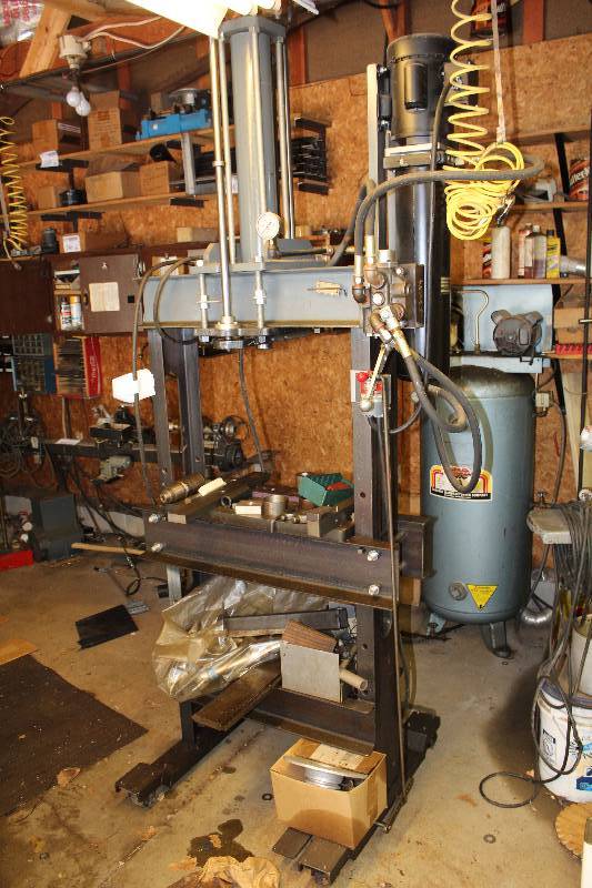 Fenner Fluid Power Tool Division 5000lb. Hydraulic Press