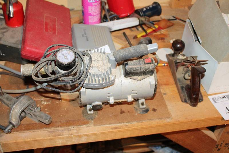 Central Pneumatic Mini Air Compressor New Brighton Moving Estate Sale K Bid
