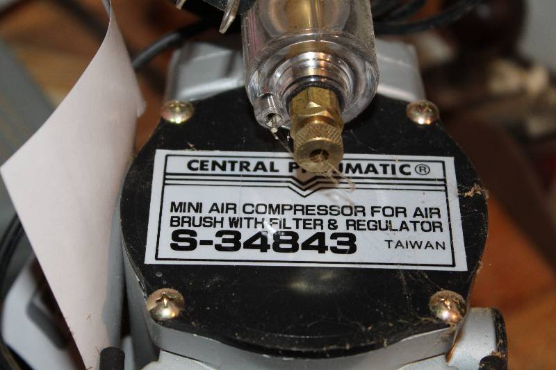 Central Pneumatic Mini Air Compressor New Brighton Moving Estate Sale K Bid