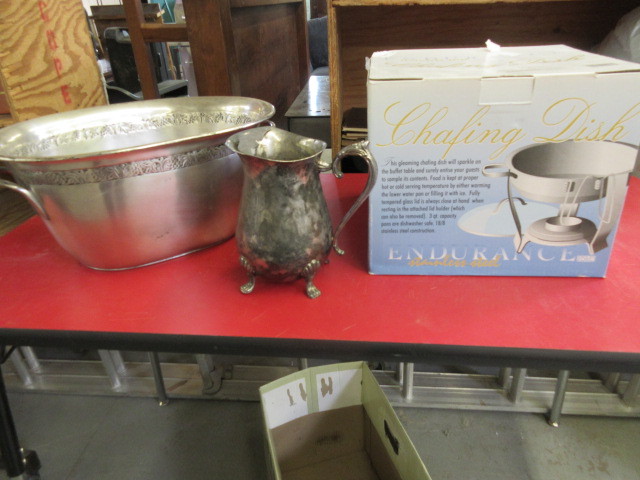 lot 518 image: CHAFING DISH, PLATED PITCHER AND ICE BUCKET
