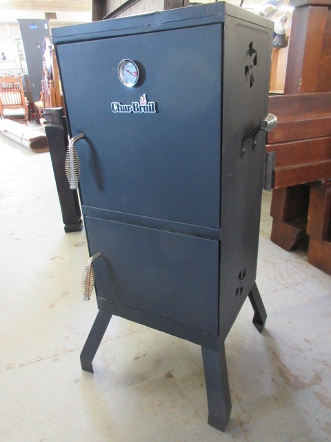 lot 534 image: CHARBROIL VERTICAL CHARCOAL SMOKER