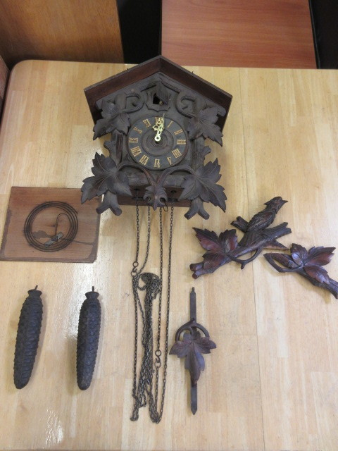 lot 535 image: BLACK FOREST CUCKOO CLOCK