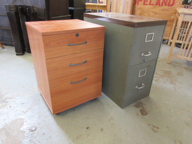 lot 543 image: METAL FILING CABINET AND WOOD DESK CABINET