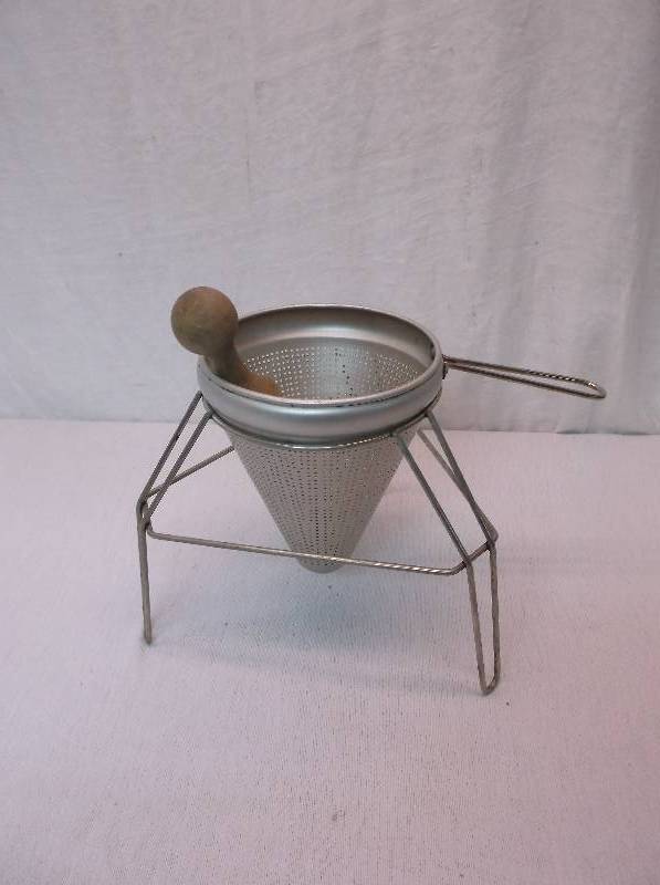 lot 9 image: Vintage