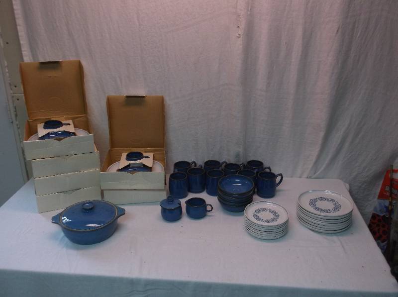 lot 12 image: English Stoneware