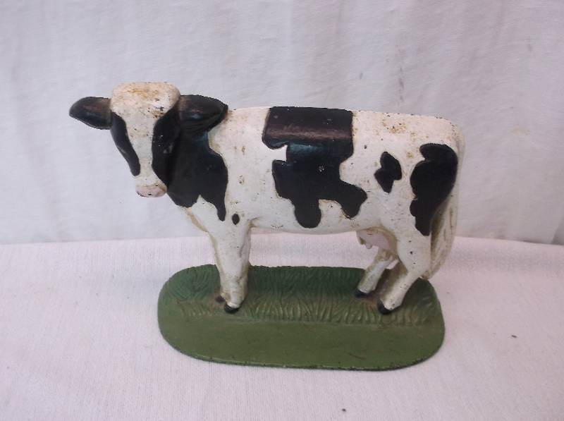 lot 25 image: Cast Iron