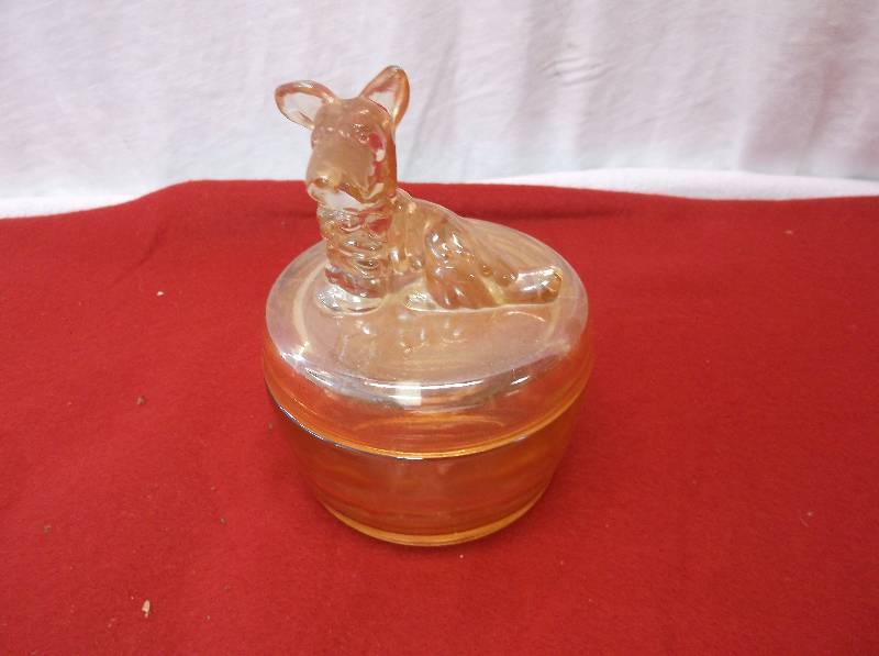 lot 38 image: Vintage