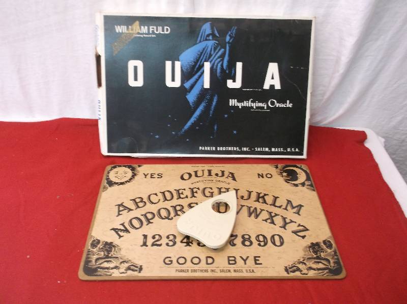 lot 59 image: Ouija Game