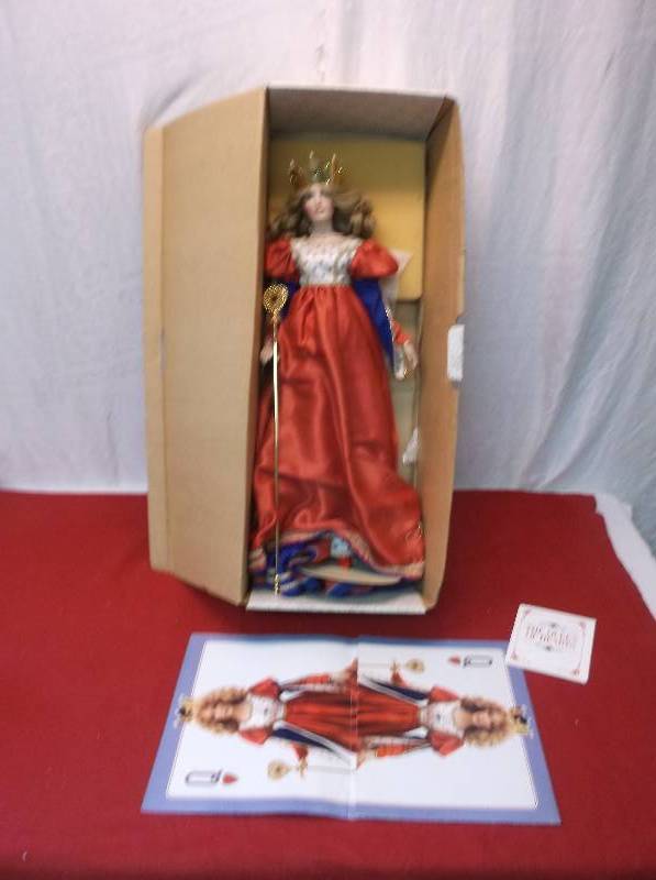 lot 112 image: Collectible