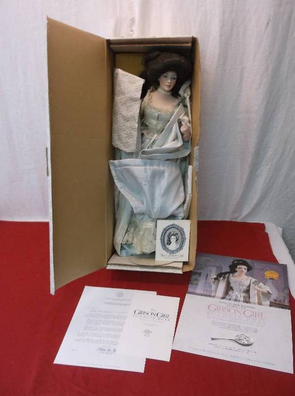lot 115 image: Collectible