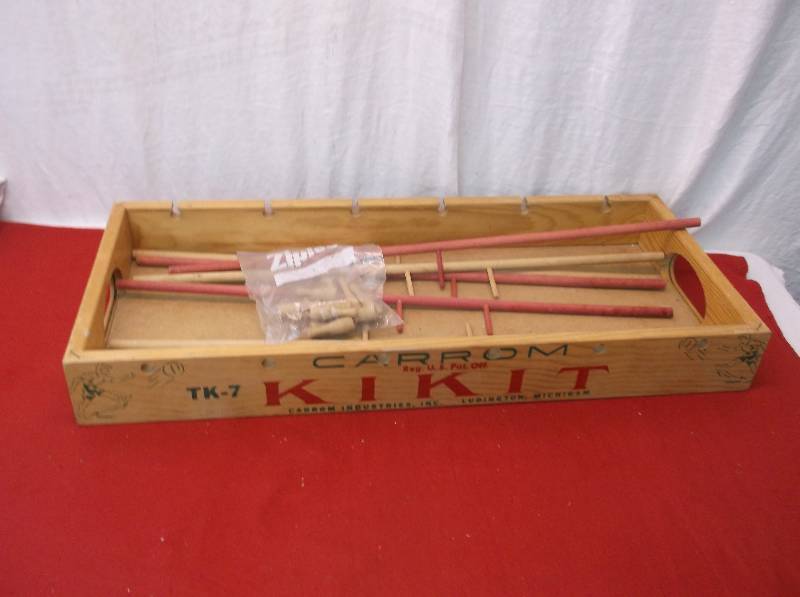 lot 125 image: Vintage