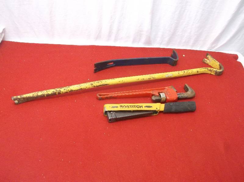 lot 128 image: Tools