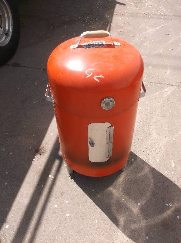 lot 140 image: Smoker Grill