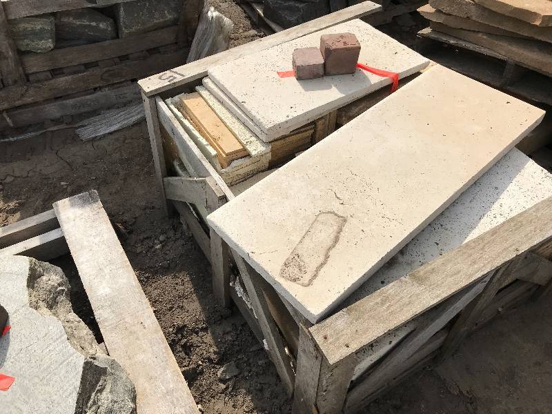 lot 15 image: TRAVERTINE LANDSCAPING STONE