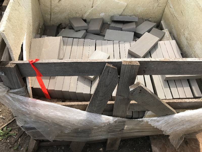 lot 28 image: CUT BRICK TILE PAVERS