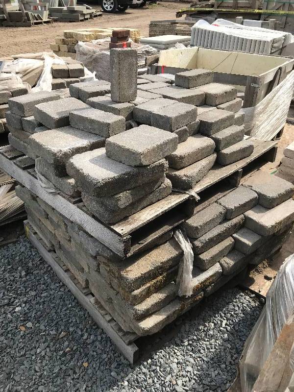 lot 34 image: LOT OF LANDSCAPING PAVERS