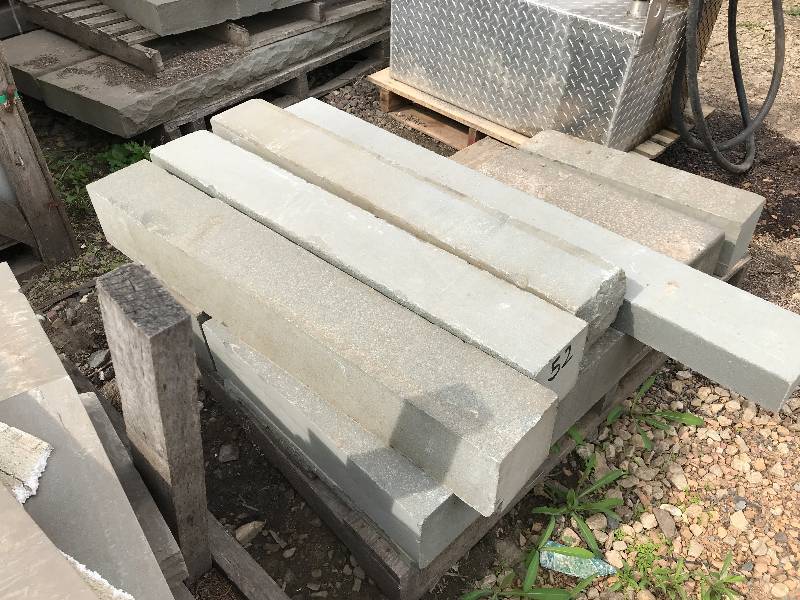 lot 52 image: MISC. CUT LANDSCAPING STONE