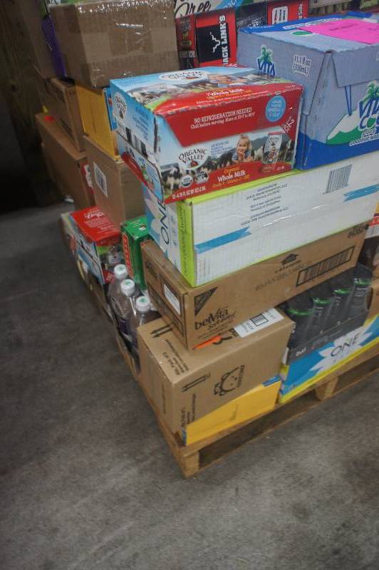 lot 24 image: Pallet of assorted food items
