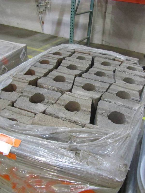 lot 6 image: Pallet of Pavers