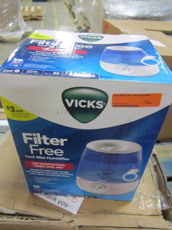 lot 17 image: Vicks Cool Mist Filter Free Humidifier