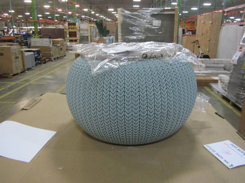 lot 69 image: Keter KNIT Cozy Small Misty Blue Resin Lounge Bed and Pet Home 232711
