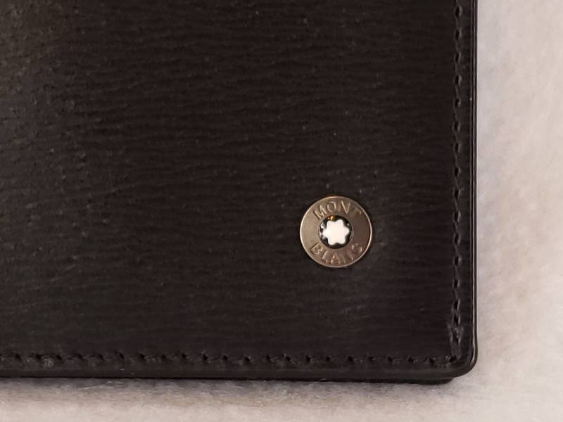 lot 17 image: Montblanc Leather Notepad Wallet