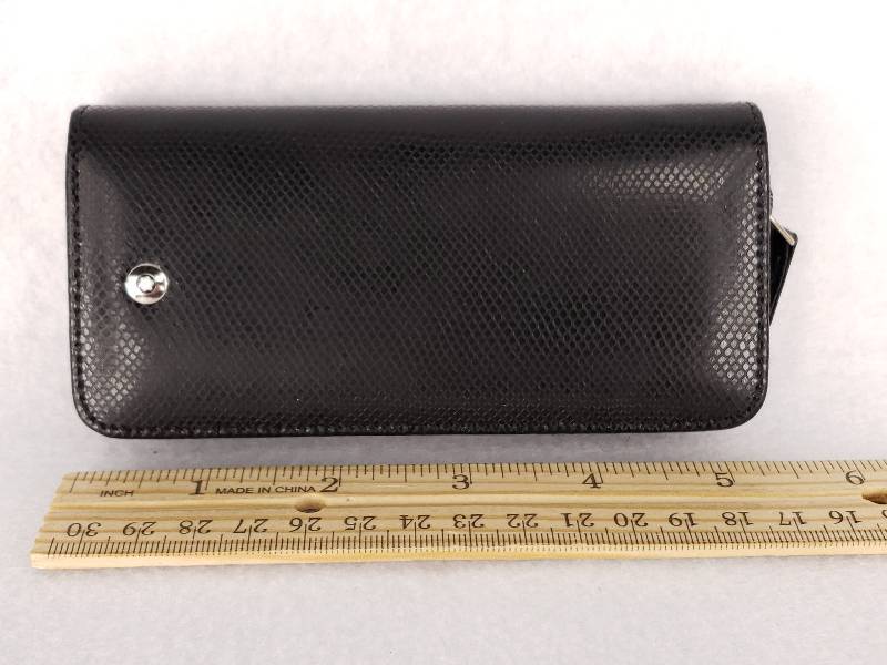 lot 32 image: Montblanc Black Leather Three Pen Zippered Case
