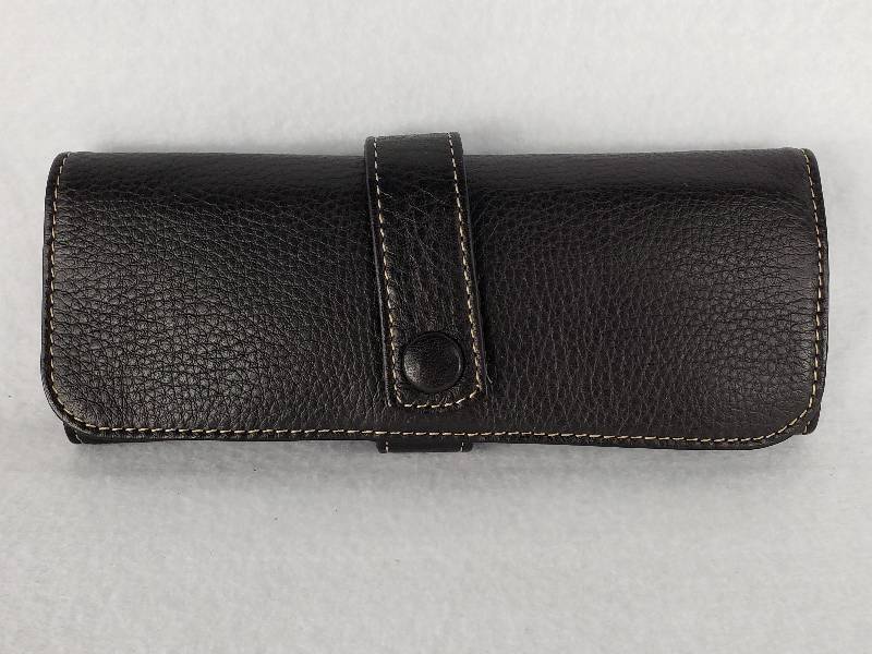 lot 44 image: Levenger Brand Five Pen Brown Soft Textured Leather Roll-up Case