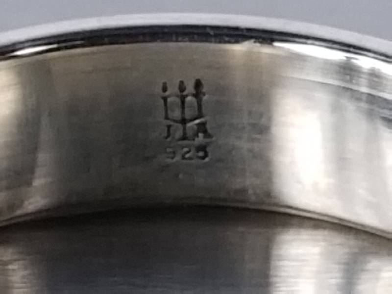 lot 85 image: Mens Sterling Silver Signed James Avery Designer Ring