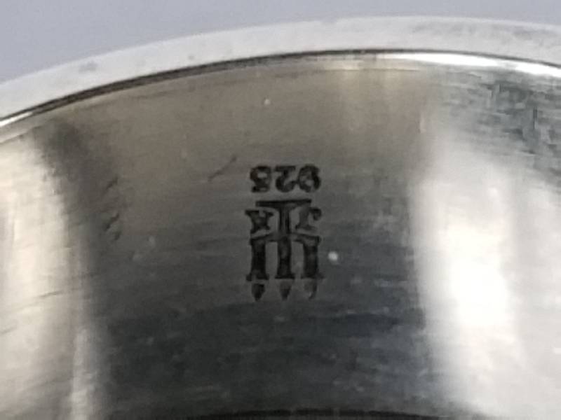 lot 88 image: Mens Sterling Silver Signed James Avery Designer Ring