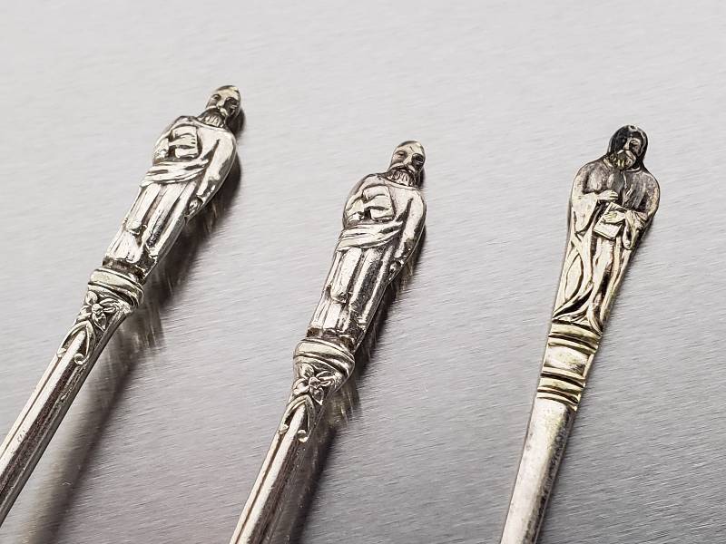 lot 104 image: Tiffany and Co. Sterling Silver Spoon  (5) Figural Silverplate Spoon, Hallmarked