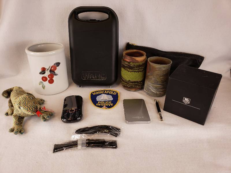 lot 159 image: Samsung Cell Phone, Wahl Hair Clipper Kit, Leather Pouch, etc.