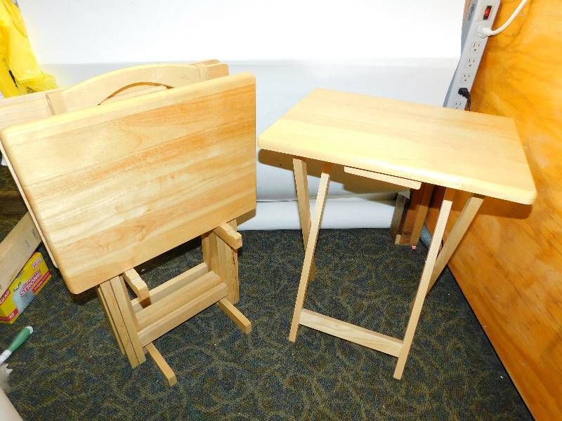 lot 94 image: Wooden TV Trays In Stand