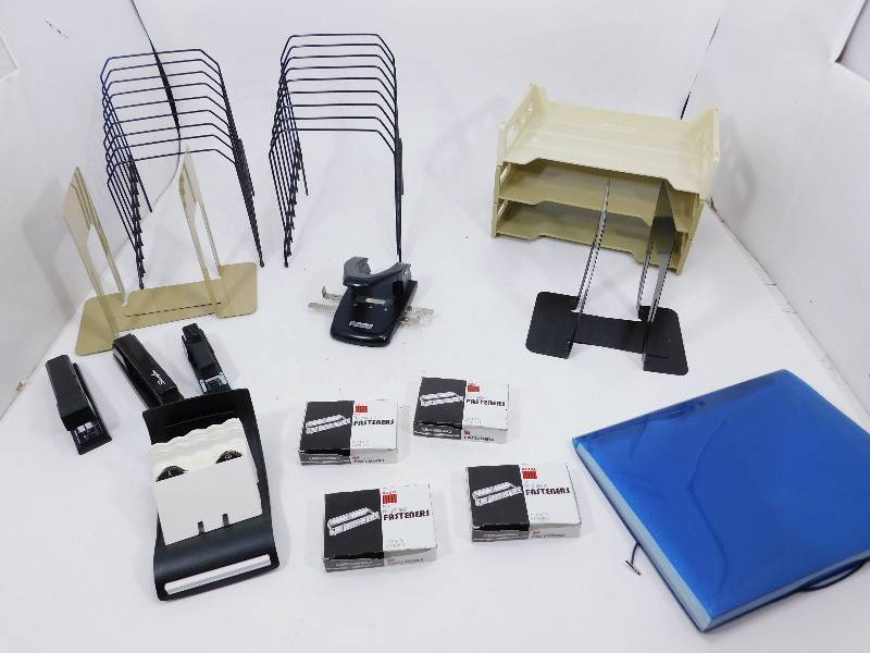 lot 6 image: Office Supplies