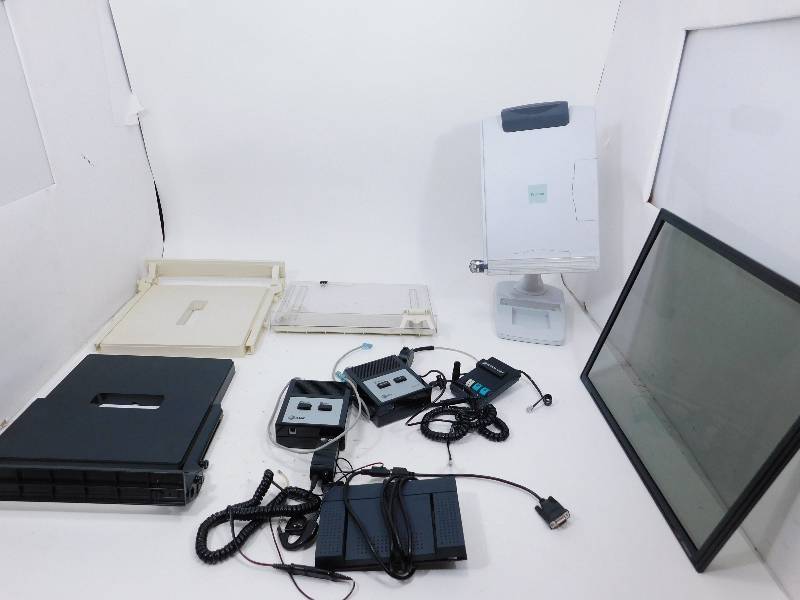 lot 7 image: Office Supplies