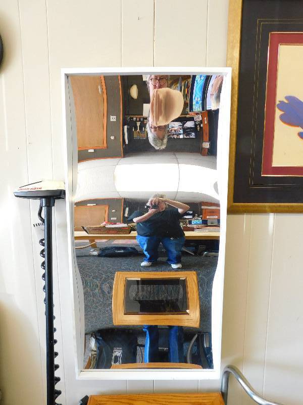 lot 53 image: Fun House Mirror