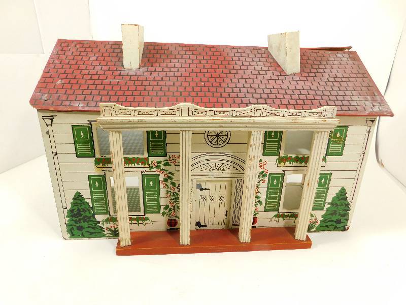 lot 129 image: Old Childs Dollhouse