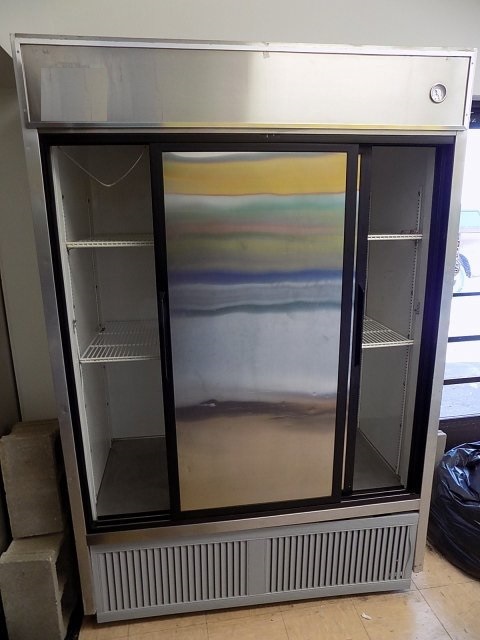True, Mod #TSD-47, two sliding door commercial refrigerator, NSF, caster mounted, 115 volts, 9.2 amps,&nbsp 54x29x81.5H,RunsCools