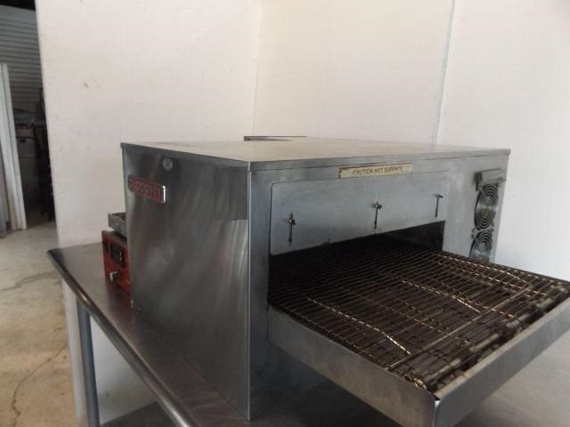 Blodgett�Conveyor Pizza Oven - Model # MT1820EAA - 208 Volts - Single Phase - 1.2 Amps - 42 x 32 x 16 - NSF Approved