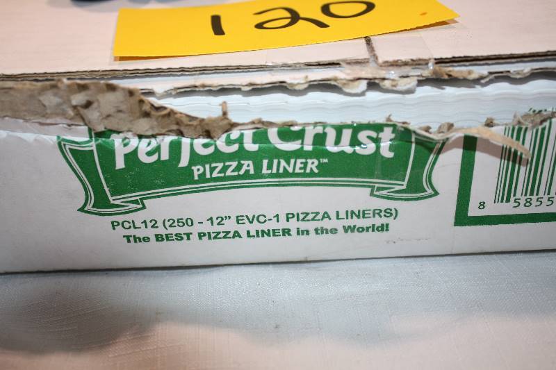 Box of Perfect Crusts Pizza Liners and 5 Servers