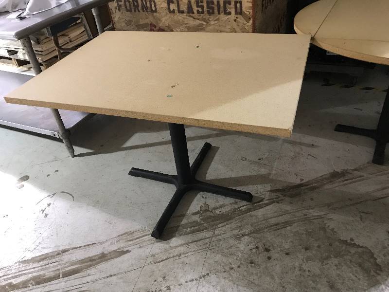 Square Table 44x30x30