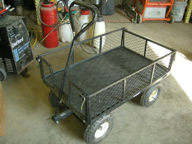 lot 20 image: Yardworks Steel Utility Cart