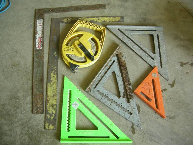 lot 24 image: Group Squares - Tape Measure