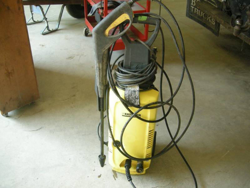 lot 9 image: Karcher Electric Pressure Washer
