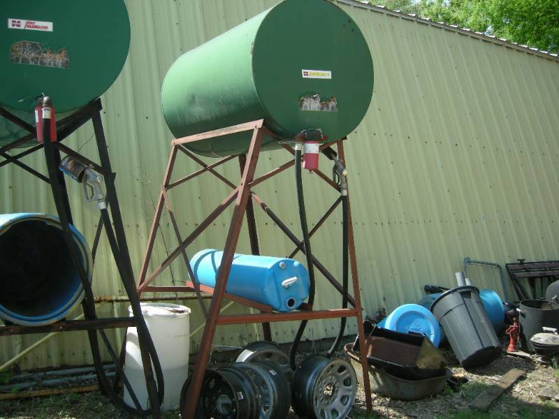 lot 5A image: Fuel Tank with Stand