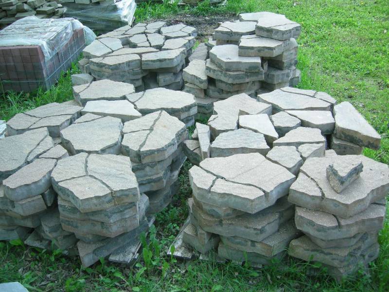 lot 66 image: 4 Pallets Anchor Paving Stones
