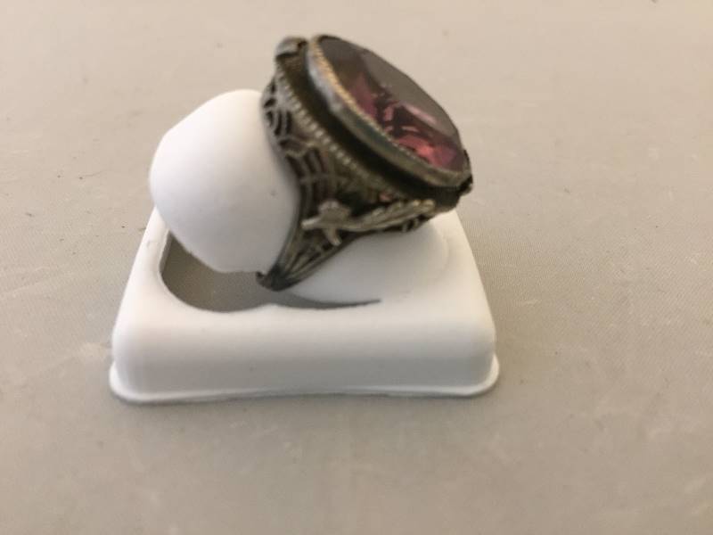 lot 360 image: Antique Ring Purple Stone